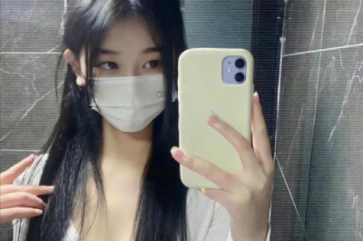 退役体操冠军直播“擦边”之后