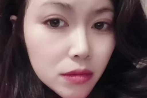 爆！王一博登顶文娱热搜 三重王炸炸翻全网